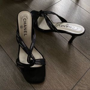 Chanel kitten heels size 5 womens